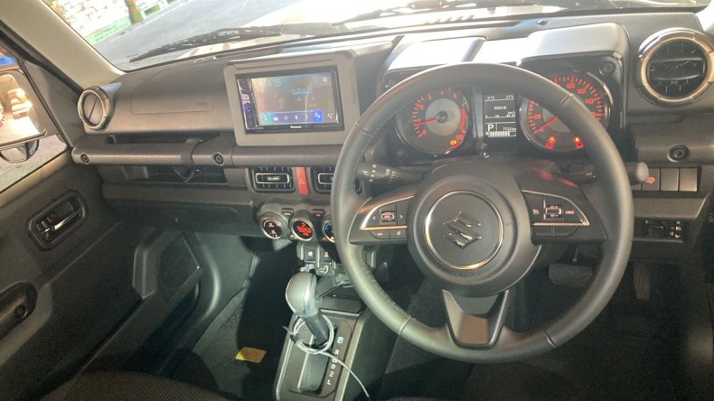 内装インパネ全体