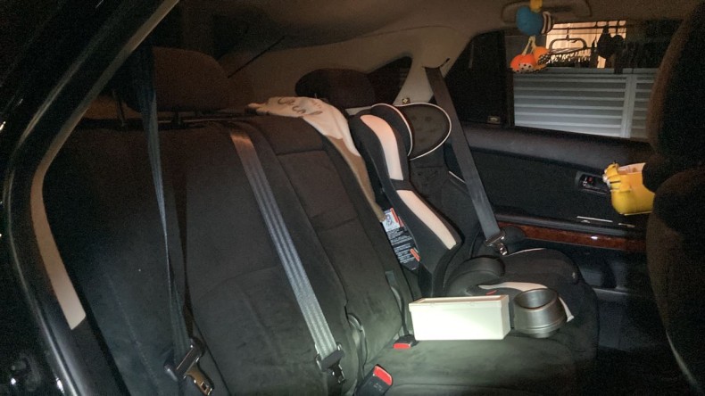 内装後方シート