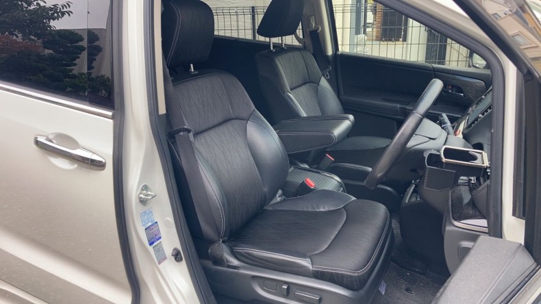 内装前方シート