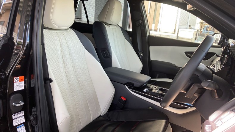 内装前方シート