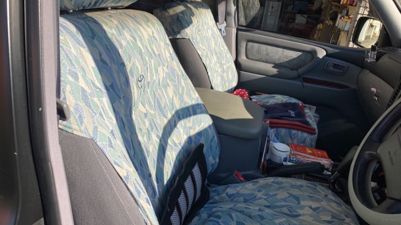 内装前方シート