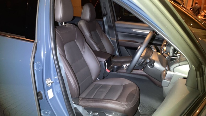 内装前方シート