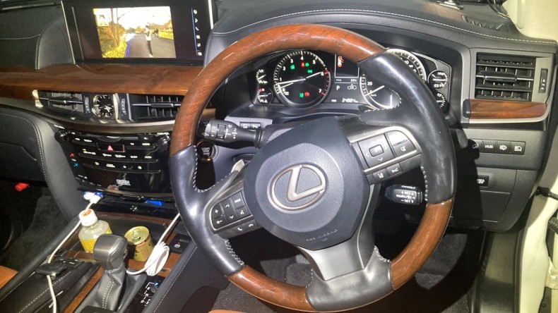 内装インパネ全体