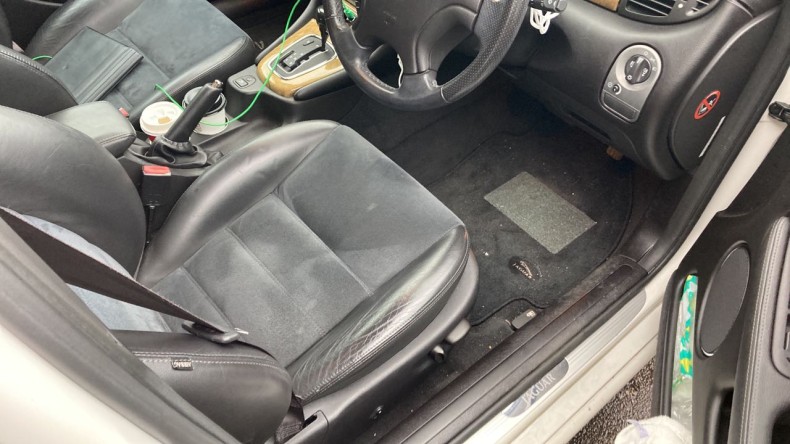 内装前方シート