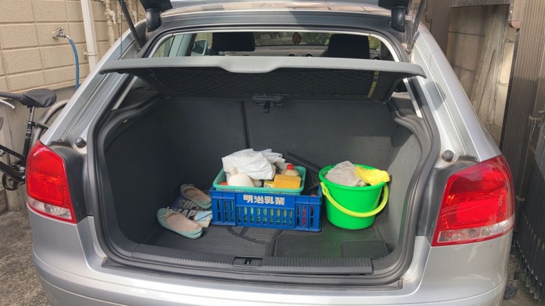 内装トランク