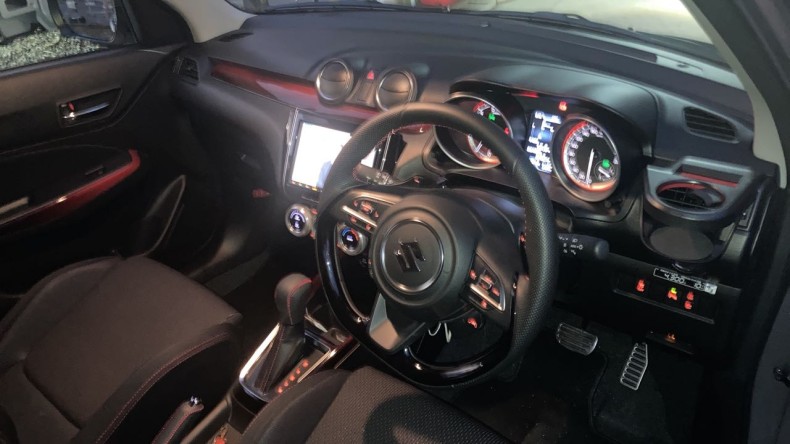 内装インパネ全体