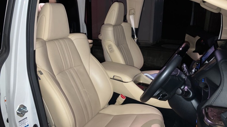 内装前方シート