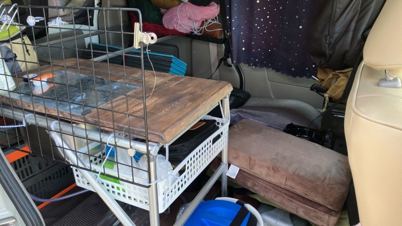 内装後方シート