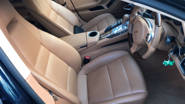 内装前方シート