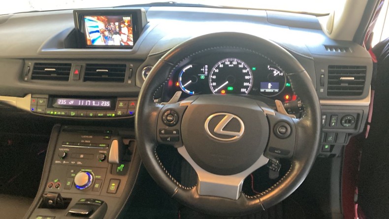 内装インパネ全体