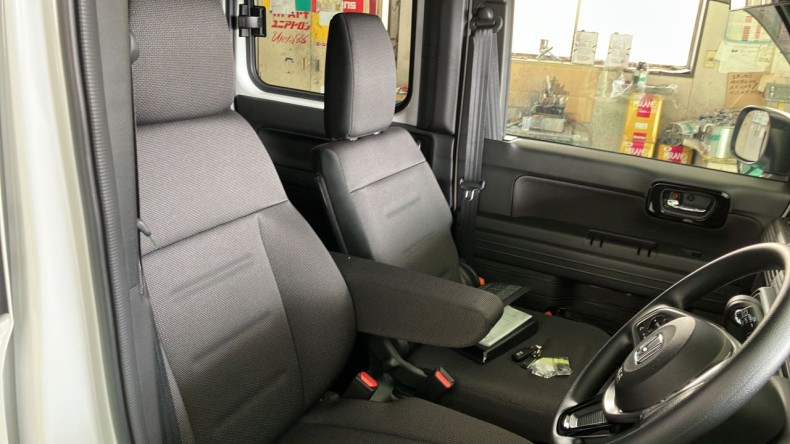 内装前方シート