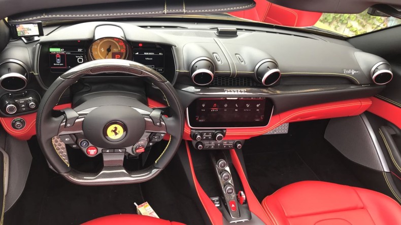 内装インパネ全体