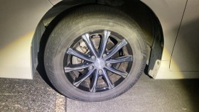 タイヤホイール前