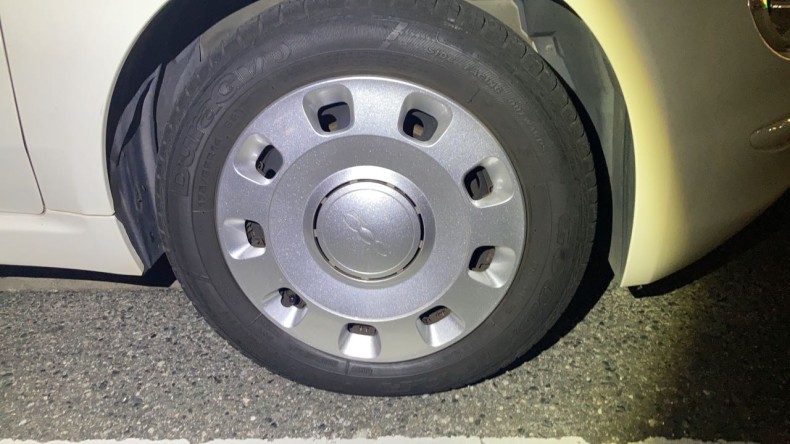 タイヤホイール前