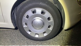 タイヤホイール前