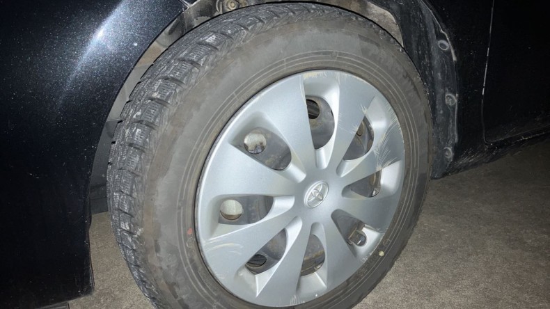 タイヤホイール前