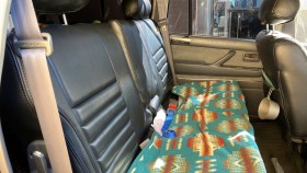 内装後方シート