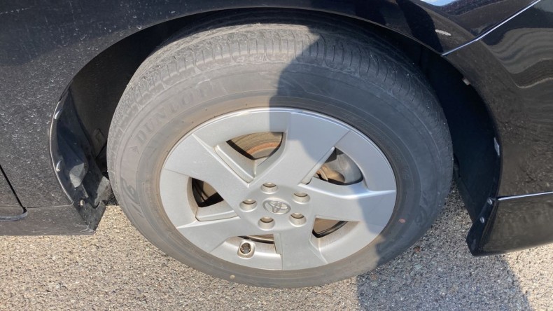 タイヤホイール前