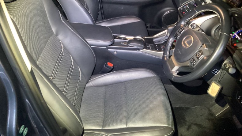 内装前方シート