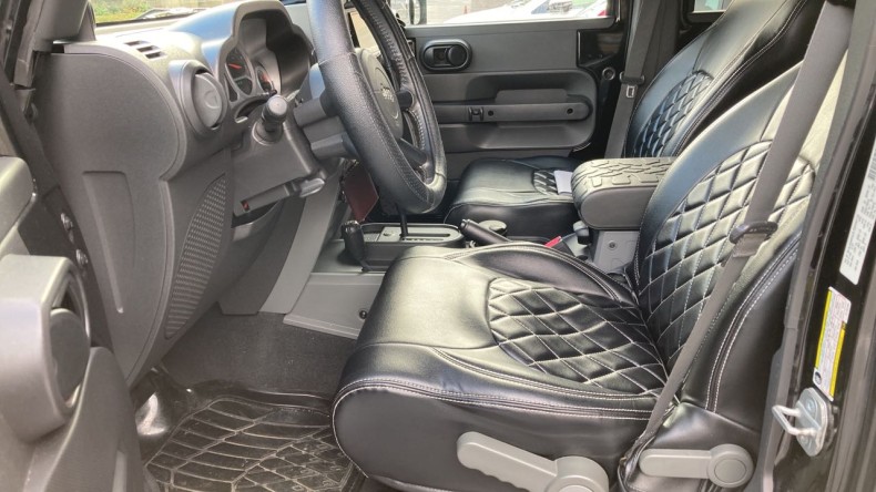 内装前方シート