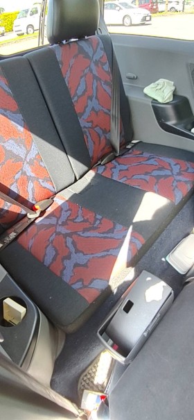 内装後方シート