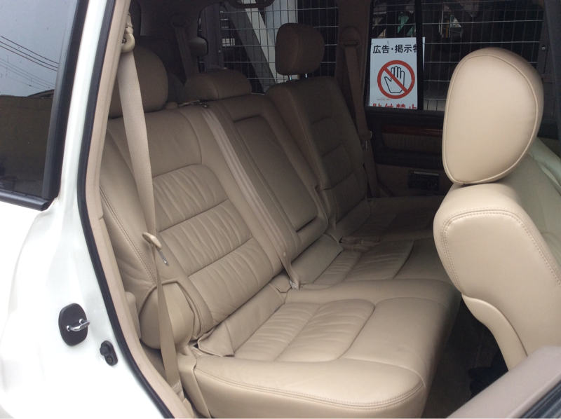 内装後方シート