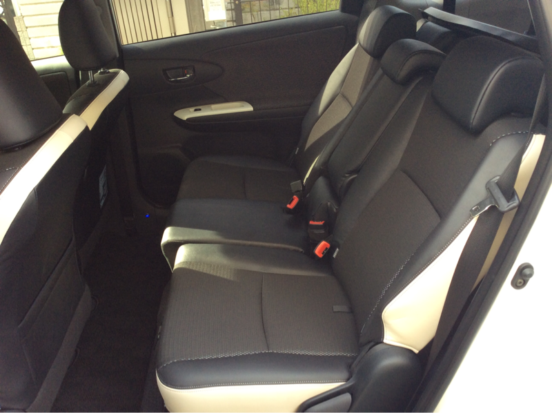 内装後方シート