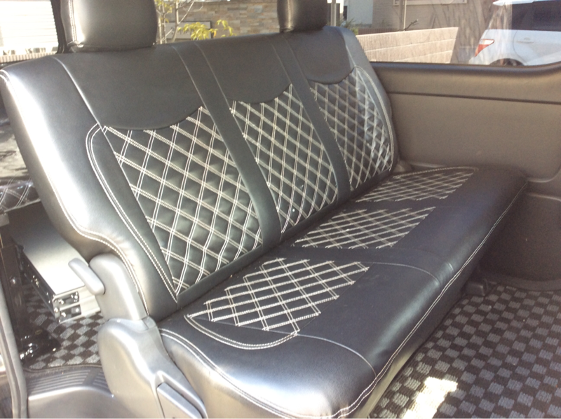 内装後方シート