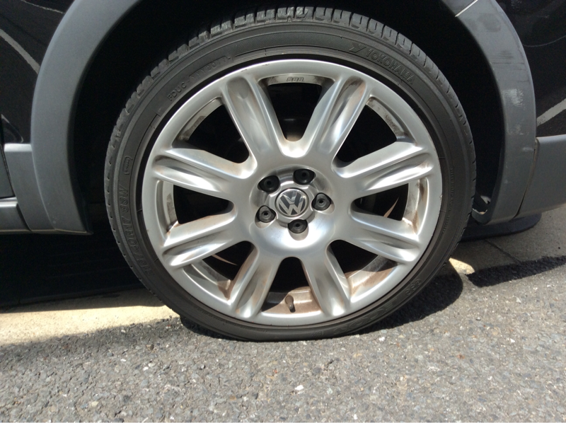 タイヤホイール前