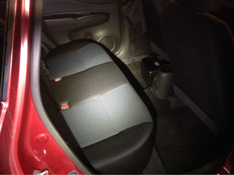 内装後方シート