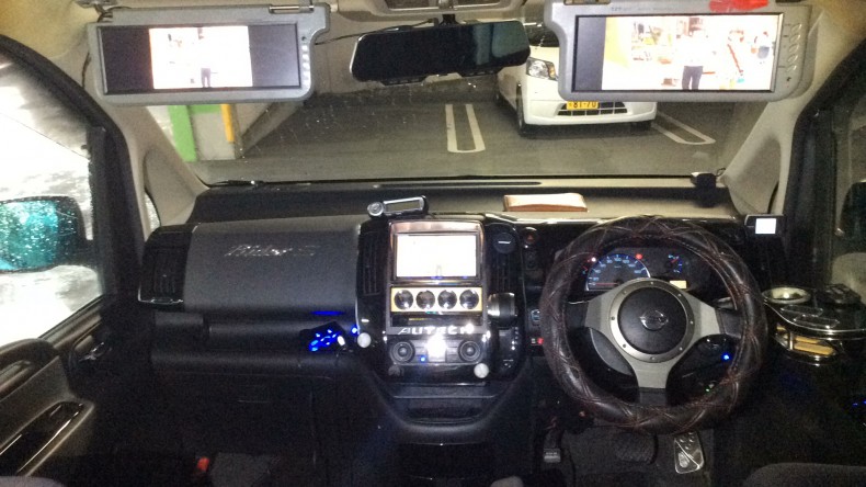 内装インパネ全体