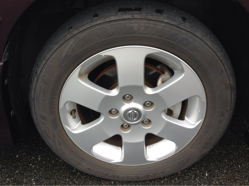 タイヤホイール前