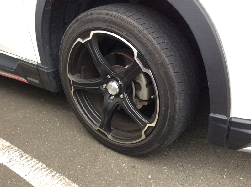 タイヤホイール前