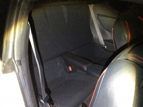 内装後方シート