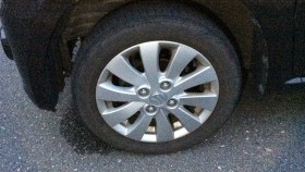 タイヤホイール前