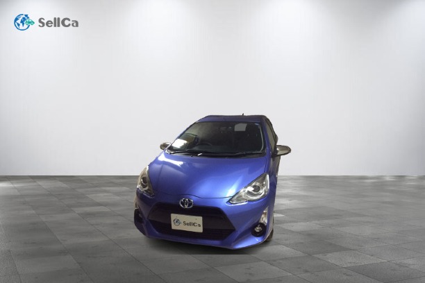 トヨタ/アクア-863