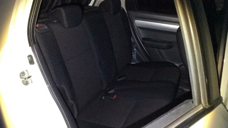 内装後方シート