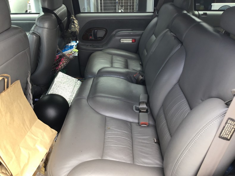 内装後方シート