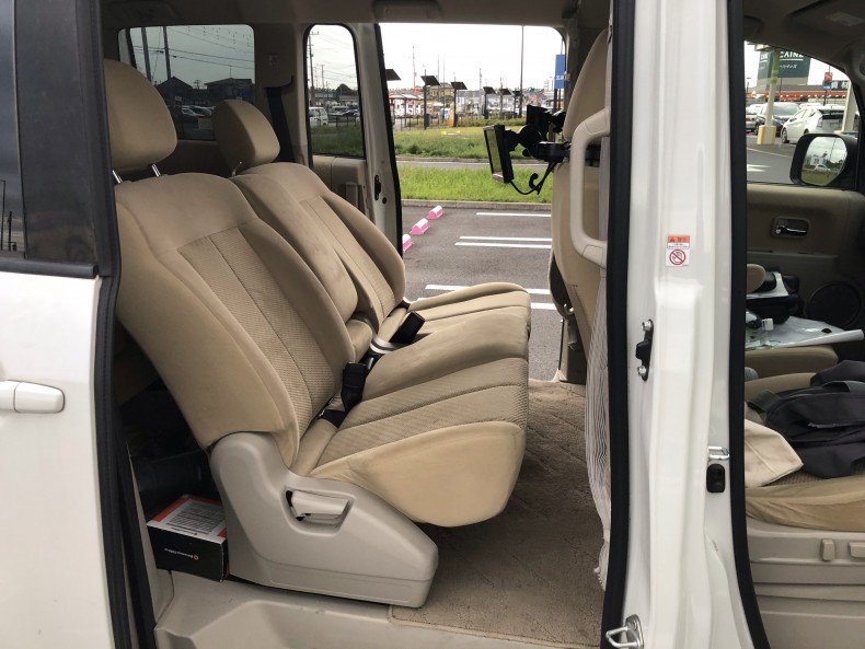 内装後方シート