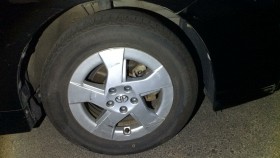 タイヤホイール前