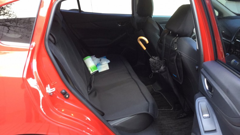 内装後方シート