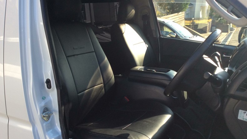 内装前方シート