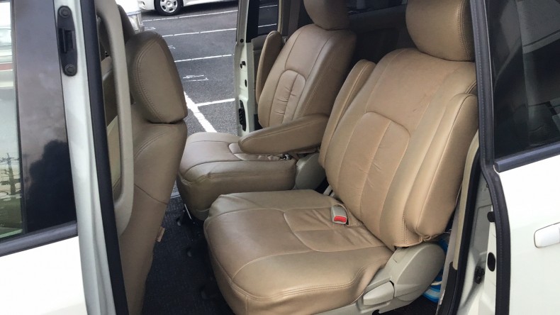 内装後方シート