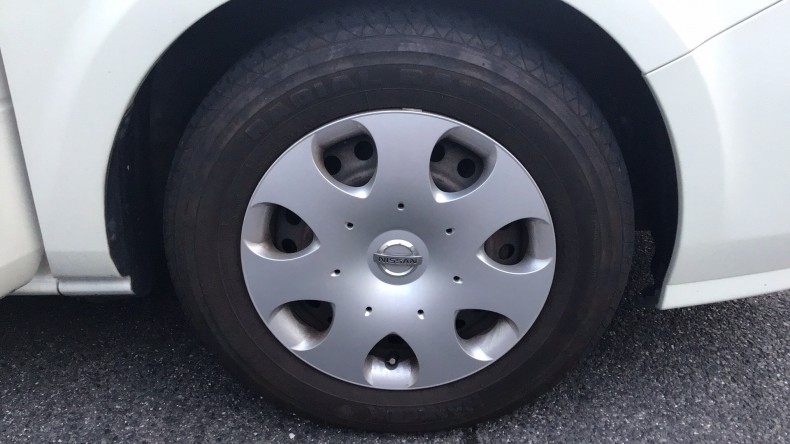 タイヤホイール前