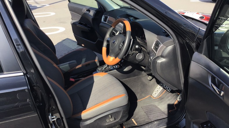 内装前方シート