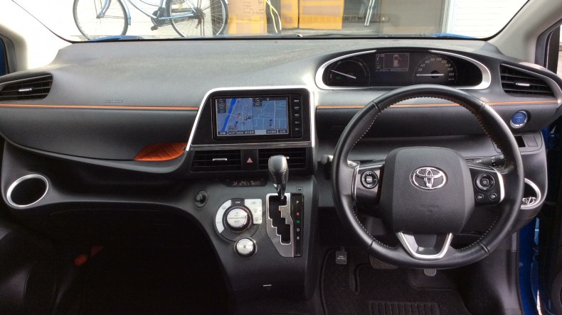 内装インパネ全体