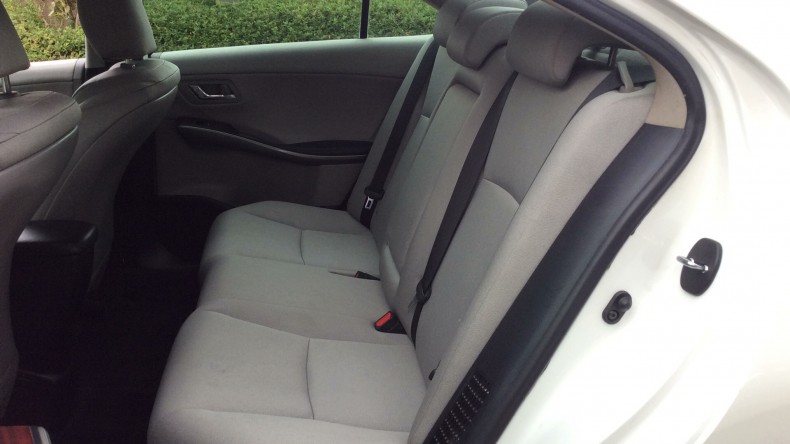 内装後方シート