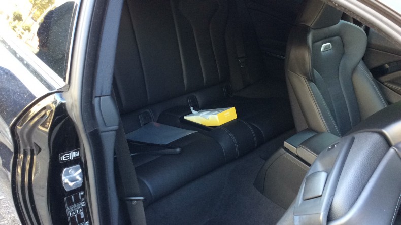 内装後方シート