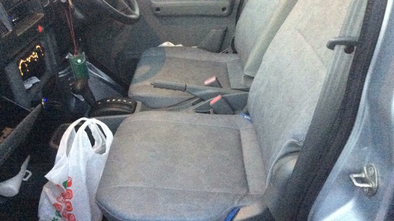 内装後方シート