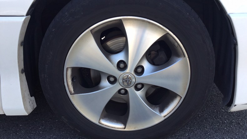 タイヤホイール前